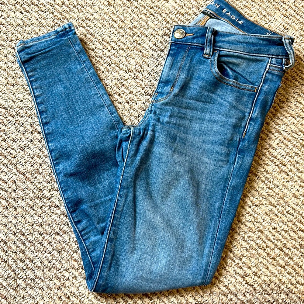Light Blue American Eagle Mid Rise Jeggings (super stretch) - size 2 Regular